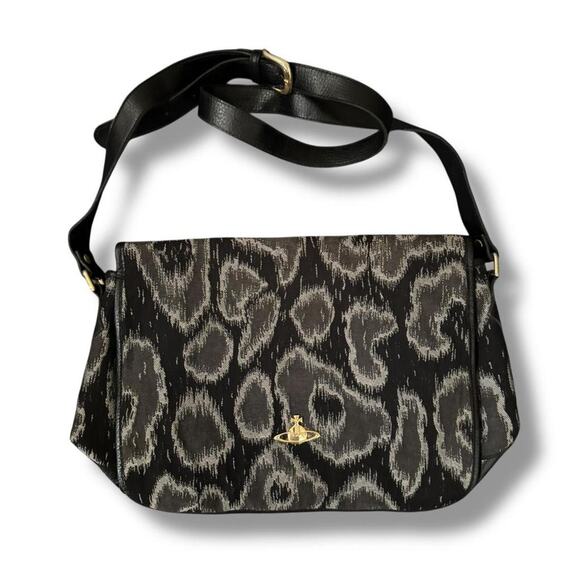 Vivienne Westwood Black Saddle Shoulder Bag - Picture 1 of 7